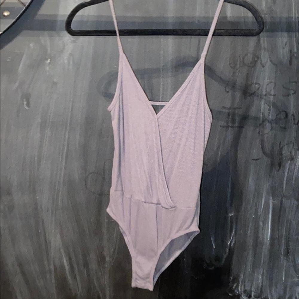 🤩PACSUN GRAY BODYSUIT 🤩